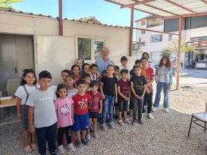 YEŞİLDER’den Öğrencilere Çanta ve Kırtasiye Desteği