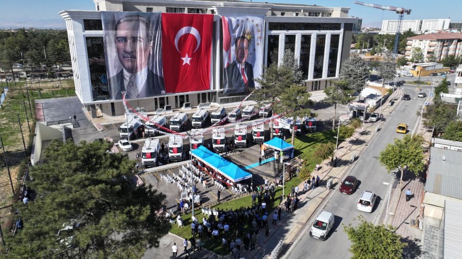 Yeşilyurt Belediyesi Araç Filosunu Güçlendirdi